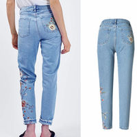 Floral Embroidered Jeans - Jeans - Clothing - Thumbnail 3