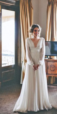 Simple Long Sleeve Empire Beach Wedding Dress,570