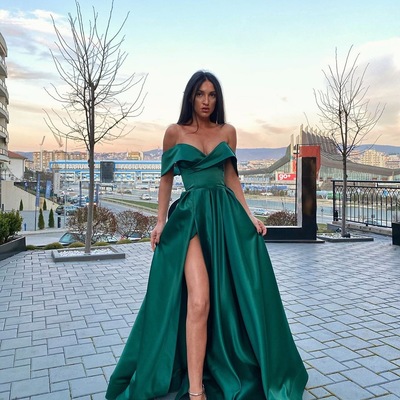 Modern a-line off the shoulder green satin long prom evening party dresses with slit - Thumbnail 5