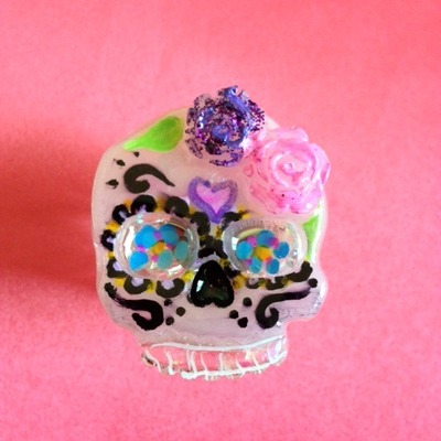 Skull ring