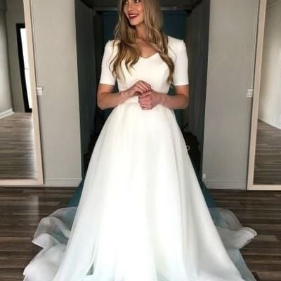 Elegant a-line v neck short sleeve organza wedding dresses with train - Thumbnail 4