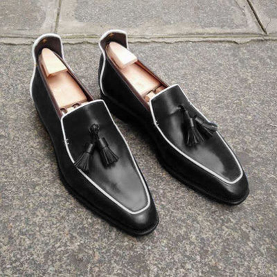 Elegant men's black handmade tassels loafer  formal wear leather shoes 