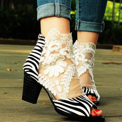 Lace Fish Mouth Shoes Are Thin Lace Sandals Hollow Sexy Thick Heel Women J3540