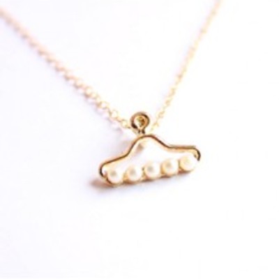 Ursula delicate hanger necklace