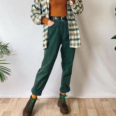 Retro style loose pants in hemlock green