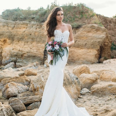 Beautiful mermaid sweetheart white lace wedding dresses with train - Thumbnail 3