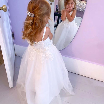 Spaghetti straps flower girl dresses with appliques - Thumbnail 3