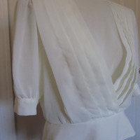 Pleats in the Front  - Thumbnail 1