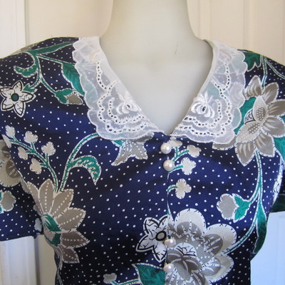 Lace collar dress - Thumbnail 3