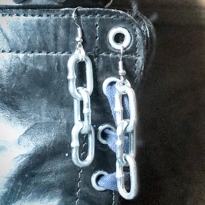 3-Link Welded chain dangler(s)