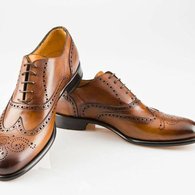 Handmade men's tan color lace up dress shoes, men's leather wing tip formal shoe