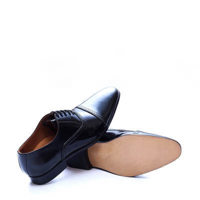 Pairs for office black color pointed cap toe premium leather men oxford shoes