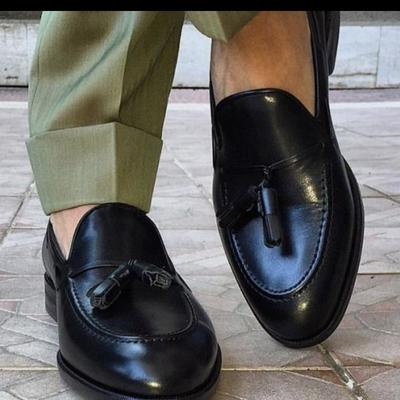 New black handmade tassels loafer in genuine leather  office wear gentlemen shoes
