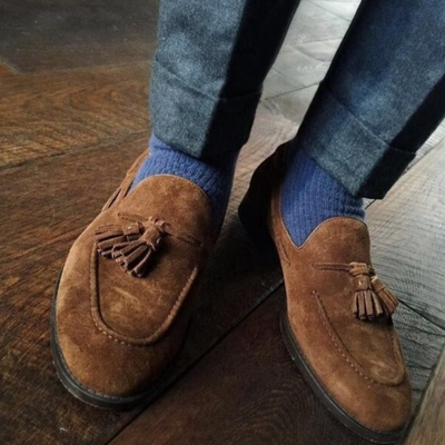 New decent handmade brown tassels loafer suede men's shoes