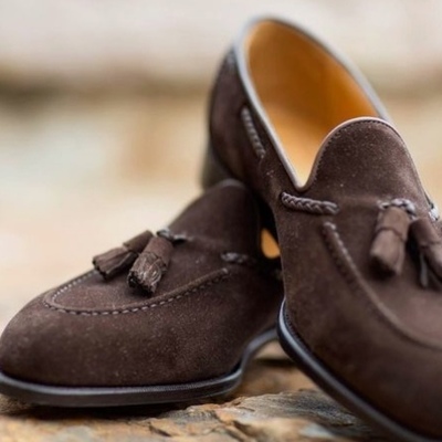 Hot sale christmas gift hand stitch chocolate brown tassels loafer suede formal men's shoes