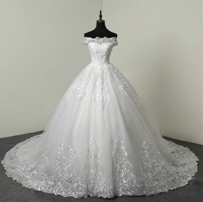 Discount Luxury Lace Appliques Plus size Wedding Dress Embroidery 2020 New Long Train Sweetheart Bride Gowns Vestidos De Noiva,701