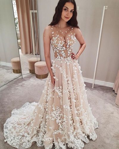 2021 New Fashion Gorgeous Sweetheart Lace Wedding Dresses with Train