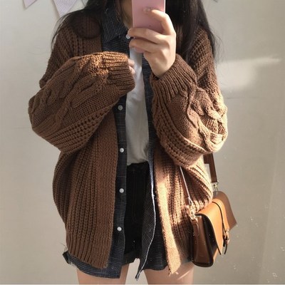 Casual cozy brown knitted cardigan