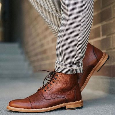 Hand-stitched cowhide leather men boots in brown color - Thumbnail 1