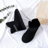 Beautiful Leather Faux Fur Cozy Winter Boots - Thumbnail 2