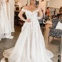 Gorgeous Ball Gown Off the Shoulder Tulle Wedding Dresses with Appliques - Thumbnail 2
