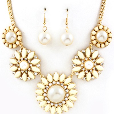 Southern belle necklace