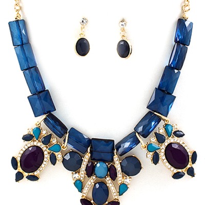 Bybel statement necklace