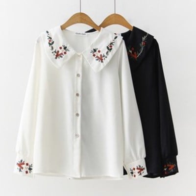 Kawaii vintage embroidery blouse