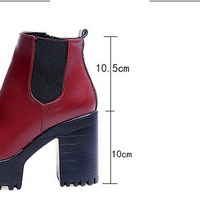 High Heels Platform Boots in Red and Black - Thumbnail 8