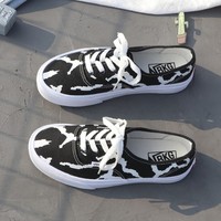 Canvas Patchwork Cow Print Sneakers - Thumbnail 6