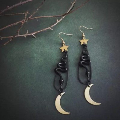 Black serpent and moon earrings - Thumbnail 3