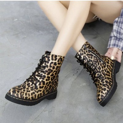 Leopard print women's ankle boots - Thumbnail 5