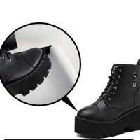 Black Punk Rivets Platform Boots - Thumbnail 1
