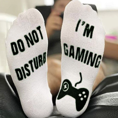 "do not disturb i am gaming" socks 