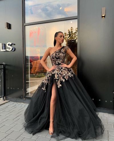 Modest Ball Gown One Shoulder Black Tulle Prom Eevning Dresses with Side Split