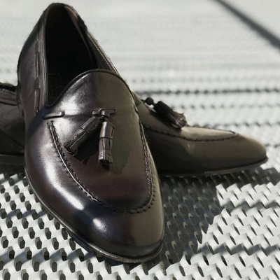 New handmade black tassels loafer leather shoes