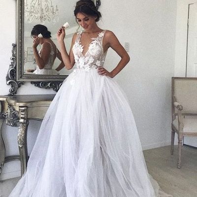 Ball gown tulle wedding dress lace appliques bridal gowns，815