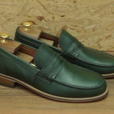 Handmade men's green round toe loafer party shoes, real leather shoes