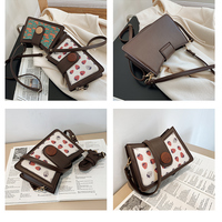 Vintage Strawberry/Cat Printed Shoulder Bag - Thumbnail 6