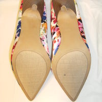 FlowerBomb Pumps - Thumbnail 2