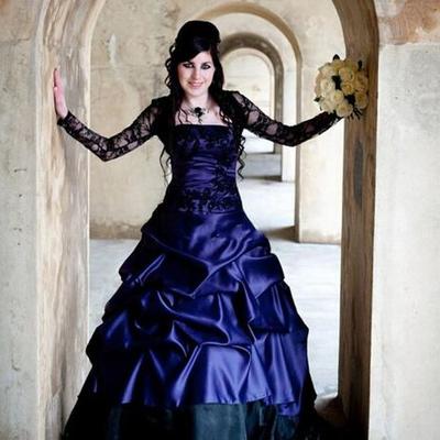 Victorian gothic plus size long sleeve wedding dresses sexy purple and black ruffles satin corset strapless lace bridal gowns plus size,201 - Thumbnail 3