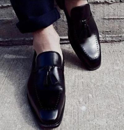 Handmade Men Black. UNIQUE Loafer Tassels Shoes