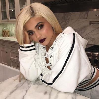 Long-Sleeved Hooded Sweater