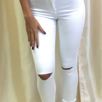 Fashion hole exposed knee jeans