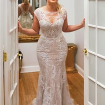 Boat Neck Mermaid V Back Lace Wedding Dresses