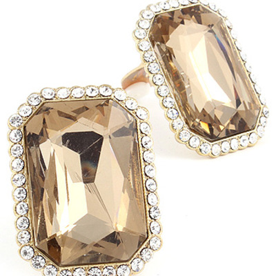 Elegant taupe earrings