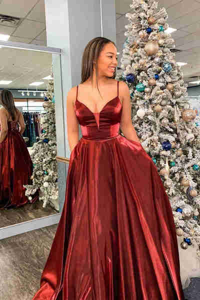 Elegant Spaghetti Straps Burgundy Satin Prom Dresses
