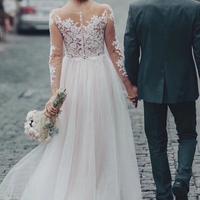 Elegant Simple Tulle Lace Applique Wedding Dresses Long Sleeve Floor-Length A-Line Bridal Dress - Thumbnail 2