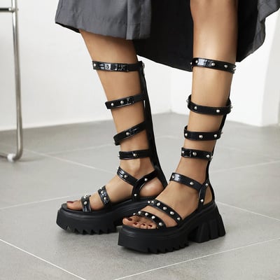 Black punk rivet roman sandals