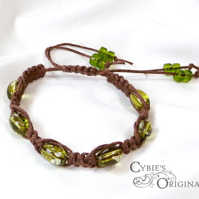 Green splattered hemp bracelet